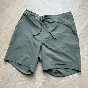 Ten Thousand Foundation Shorts size M Brown. Barely used